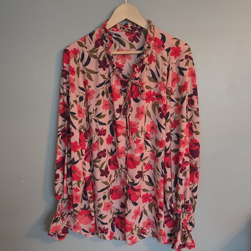 Floral Blouse with Ruffle Neck